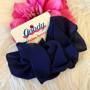 10/$25 • Goody Vintage 90s Navy Large Barrette Clip‎